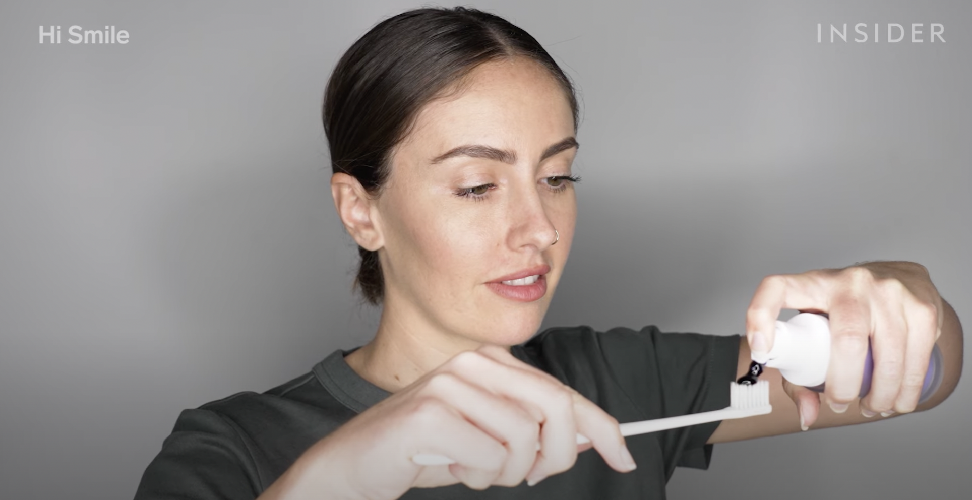 girl testing hismile teeth product