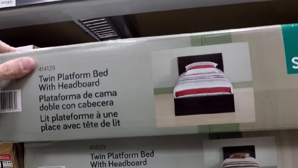 Accessories for a mattress in its box