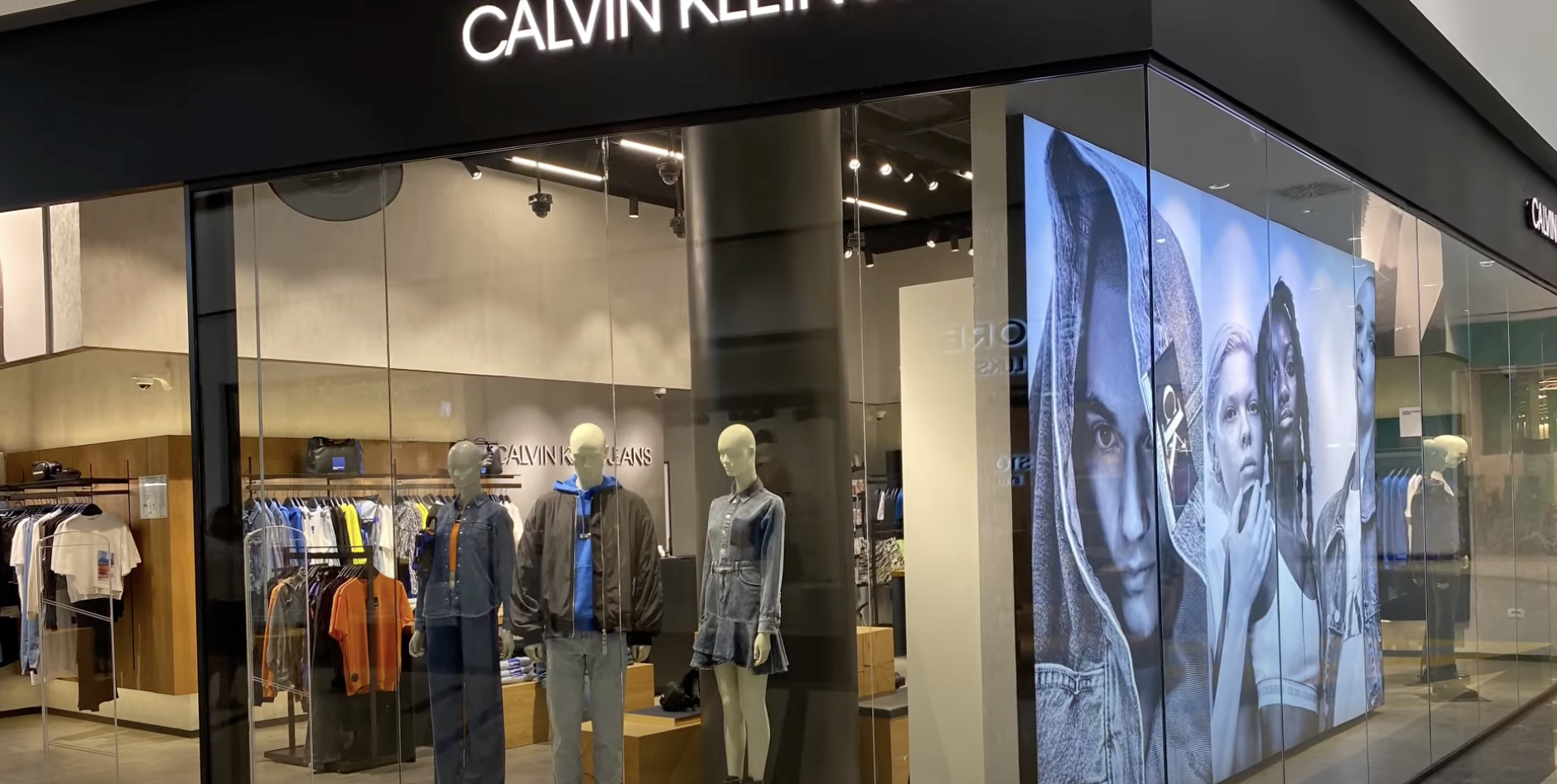 calvin klein store front-cl...