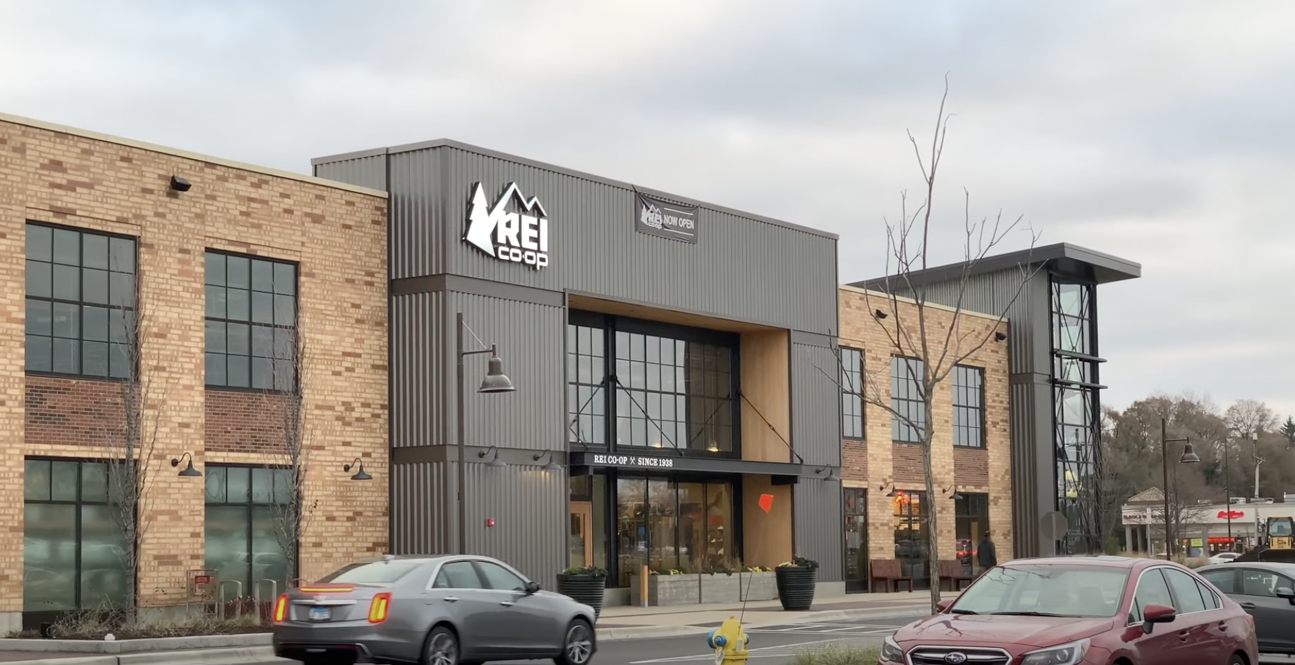rei store front