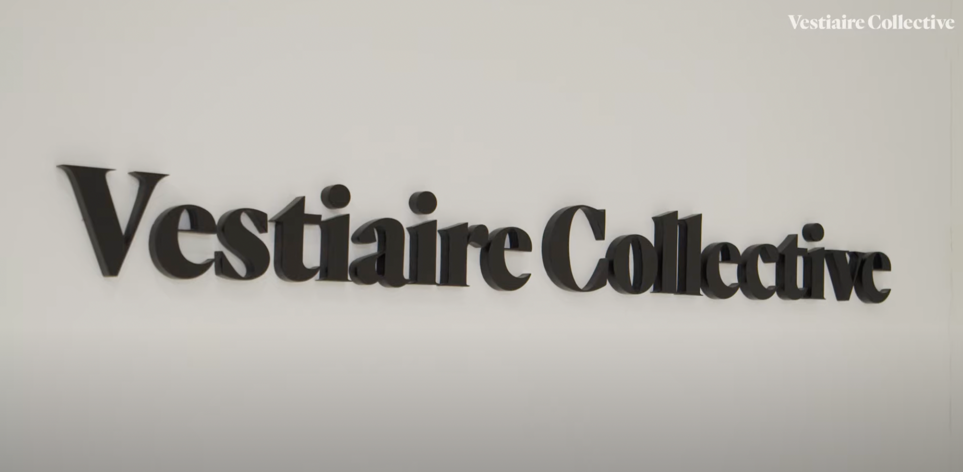 vestiaire collective logo