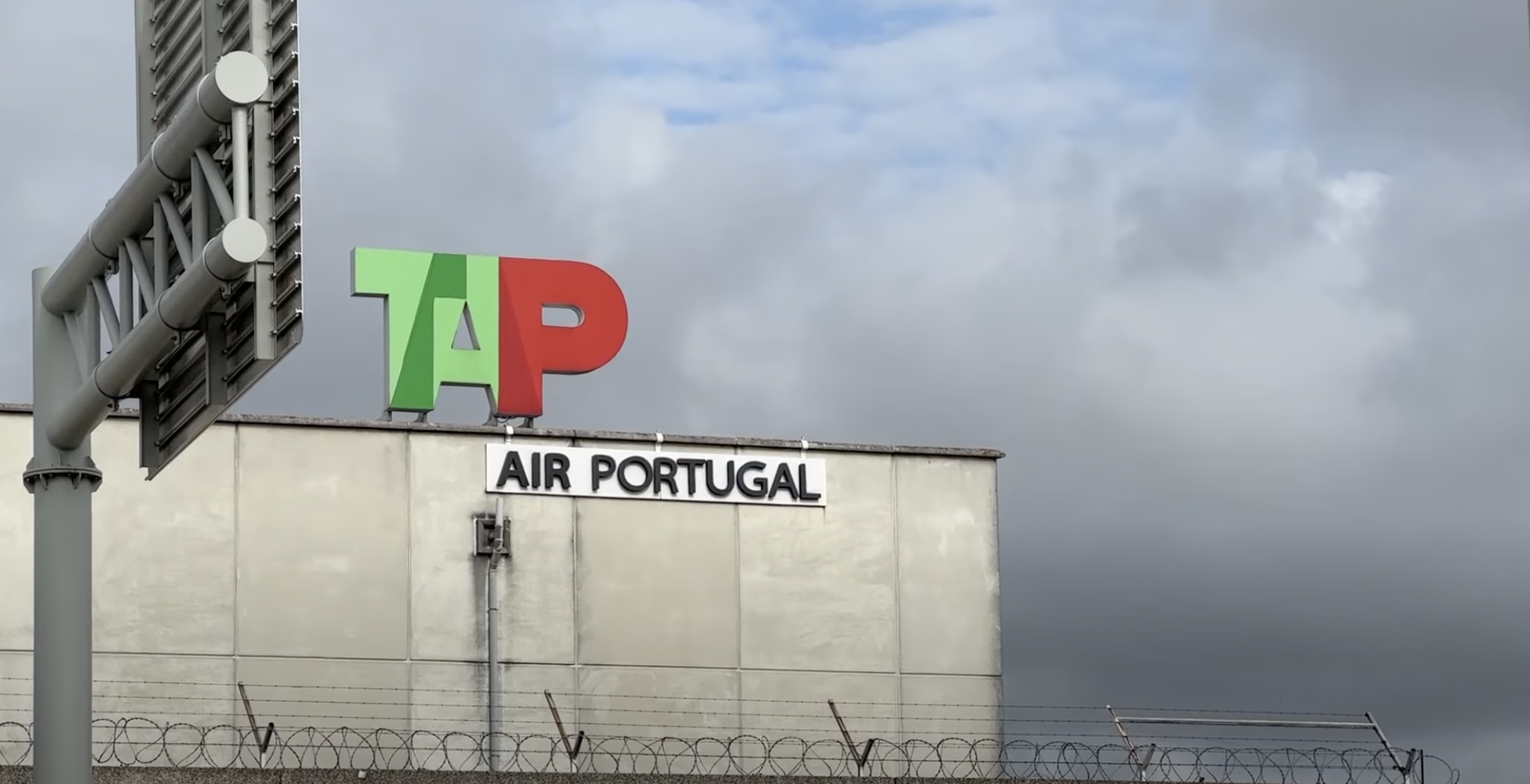 tap air portugal office front