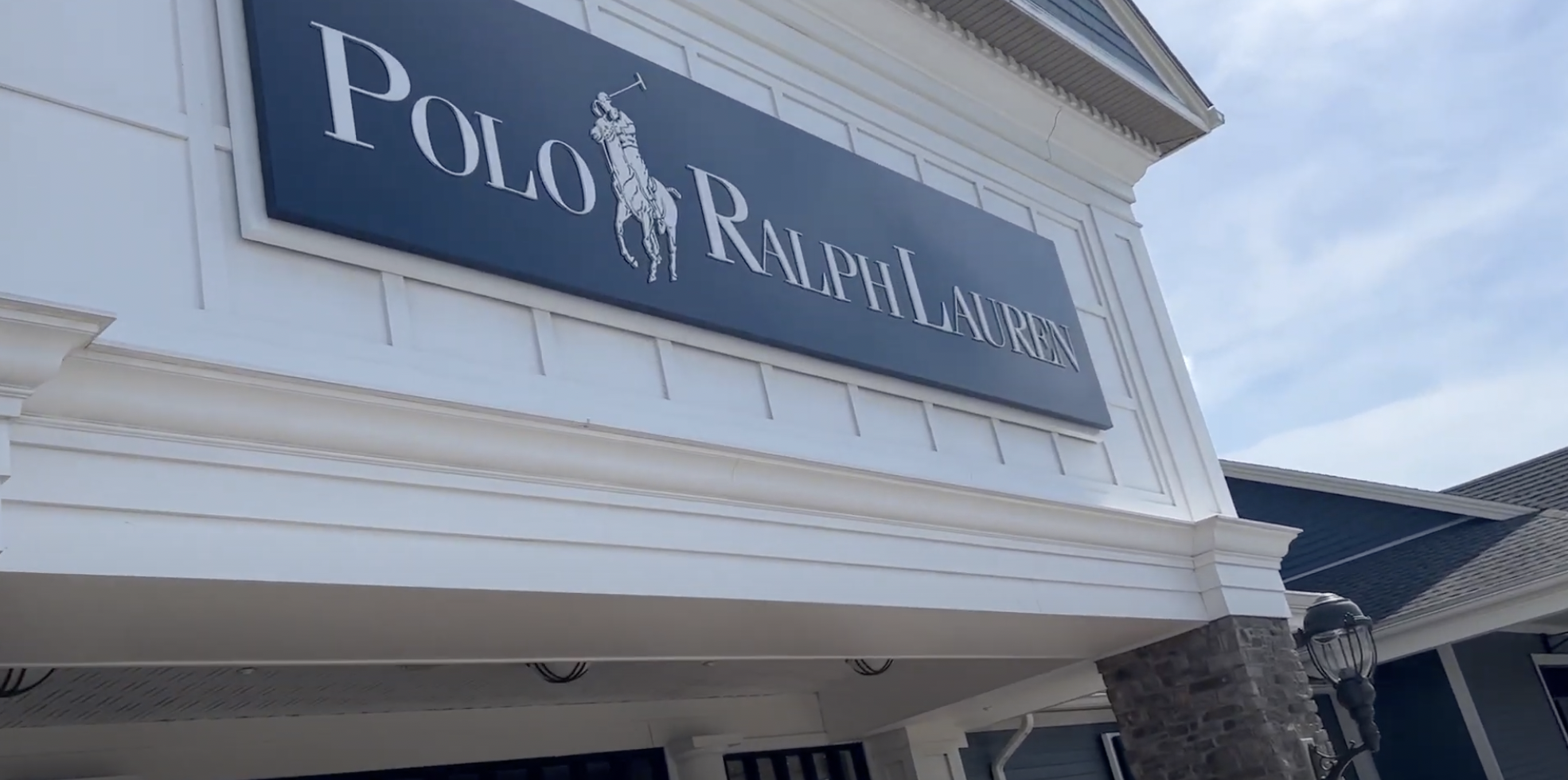 polo ralph lauren return policy-store-shopping-clothing