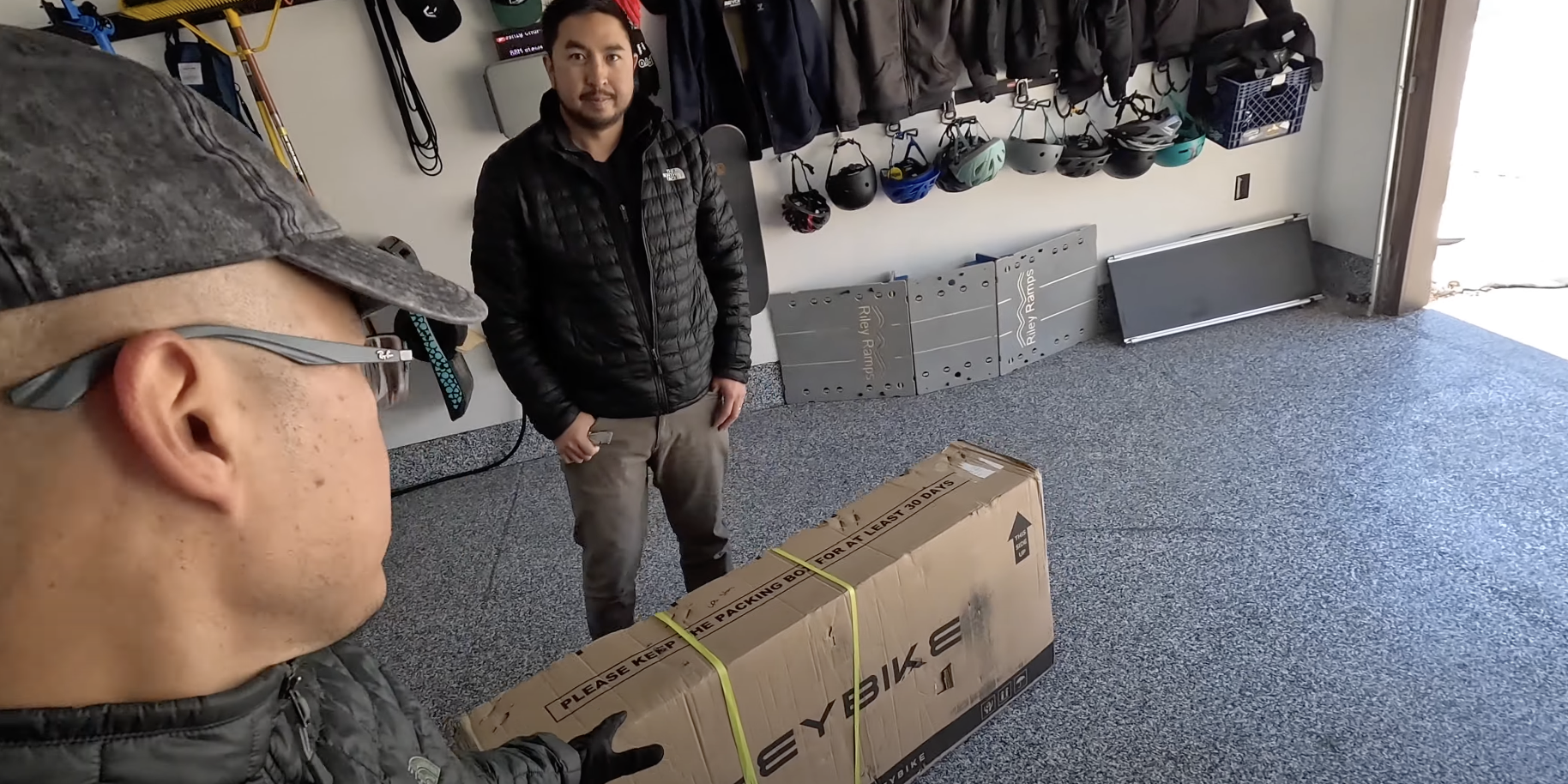 hey bike unboxing-men-cycli...