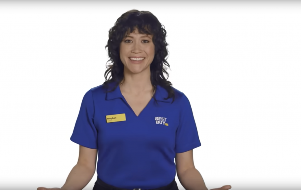 female Best Buy worker